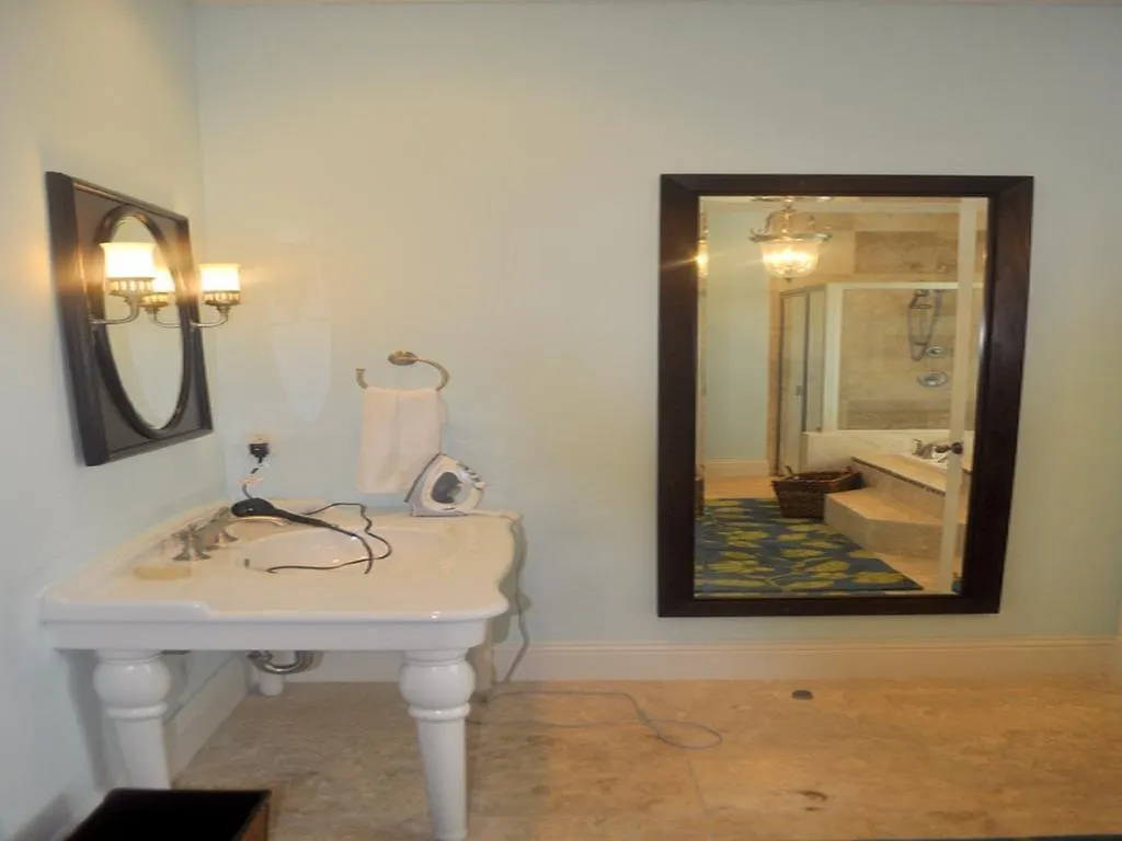 Mermaid Reef Villa #2 マーシュ・ハーバー